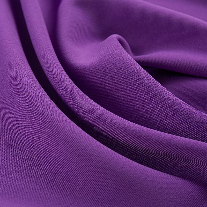 HY070 Lila kompozit selyem vetülék sztreccs 2/2 twill ruhaszövet